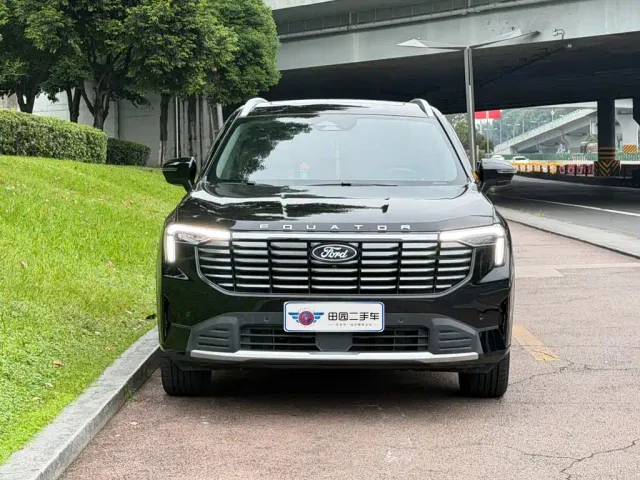Ford Lingrui — Фото автомобиля 2