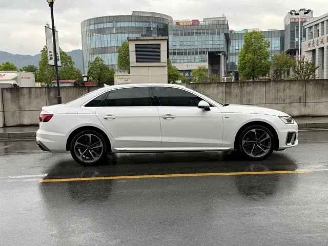 Audi A4L — Фото автомобиля 10