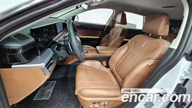 Hyundai Grandeur Grandeur (GN7) 2.5 Бензин 2WD — Фото автомобиля 10