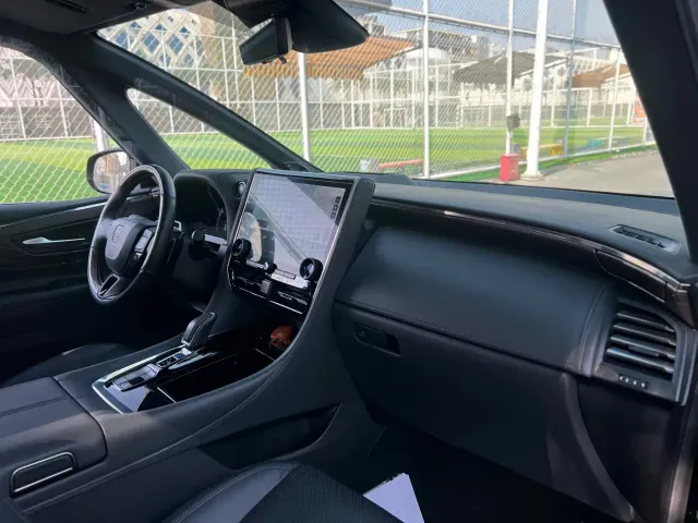 Toyota Vellfire — Фото автомобиля 11