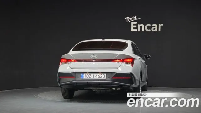 Hyundai Avante CN7 — Фото автомобиля 4