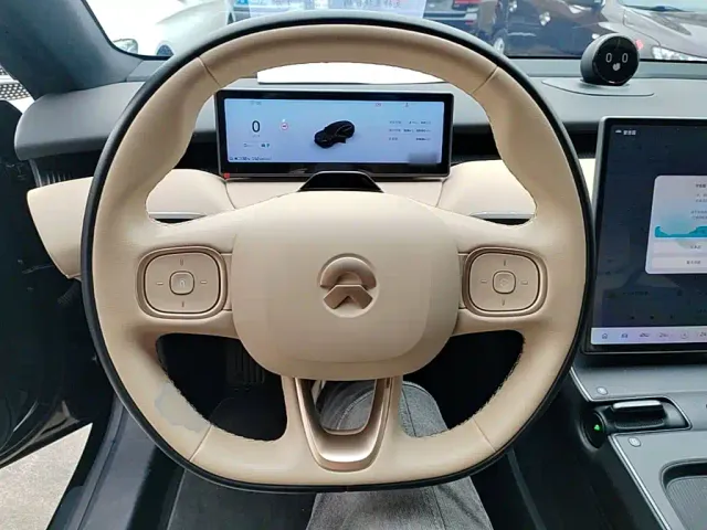 Nio ET5 Touring — Фото автомобиля 10