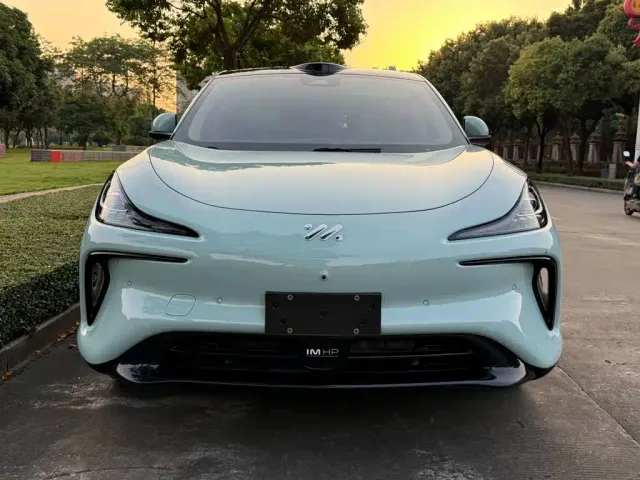 IM Motors LS6 — Фото автомобиля 2