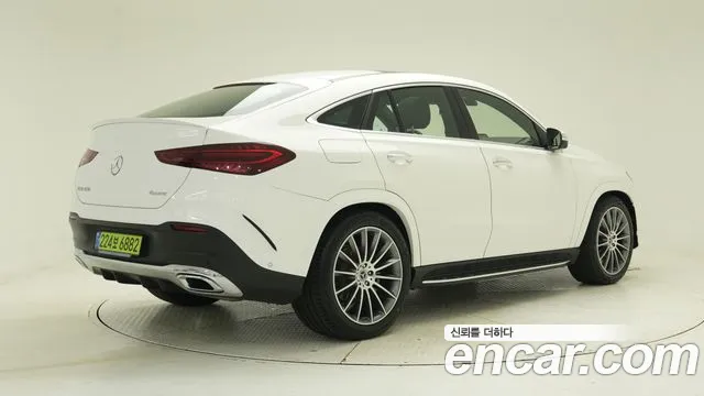 Mercedes-Benz GLE-Class — Фото автомобиля 2