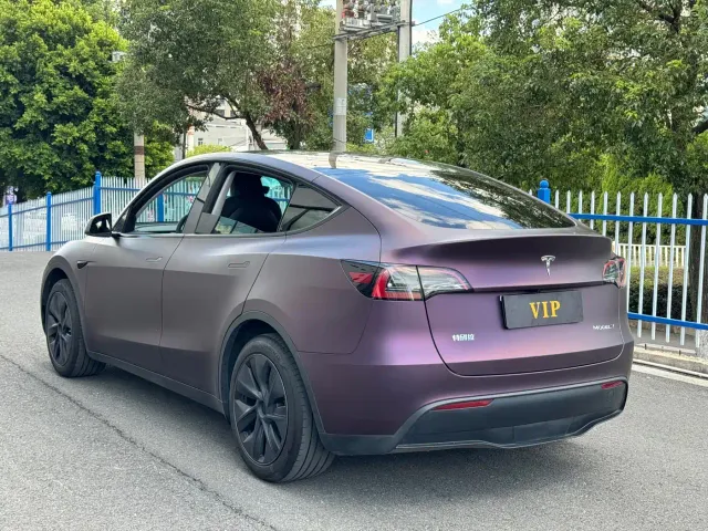 Tesla Model Y — Фото автомобиля 4