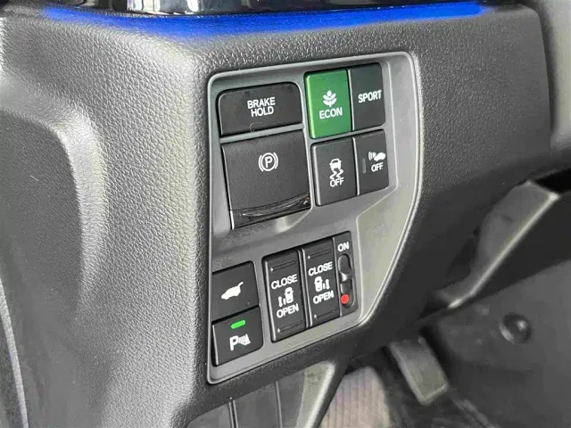 Honda Elysion — Фото автомобиля 22