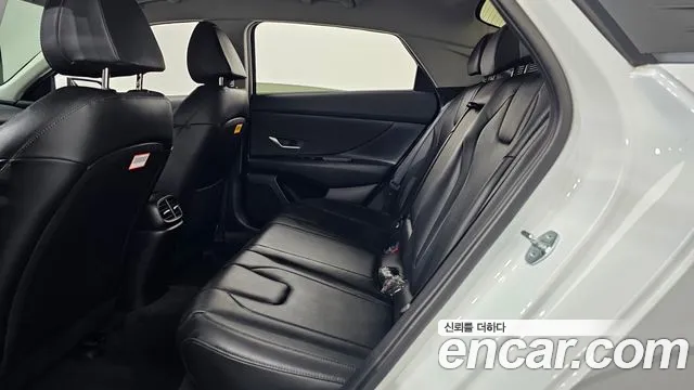 Hyundai Avante — Фото автомобиля 16