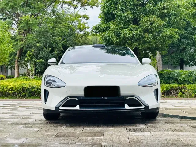 Xiaomi SU7 — Фото автомобиля 2