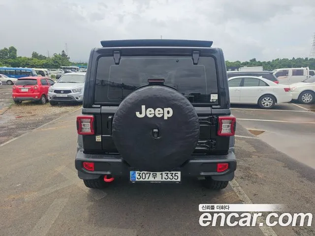 Jeep Wrangler — Фото автомобиля 4