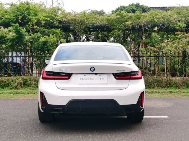 BMW 3 Series — Фото автомобиля 5