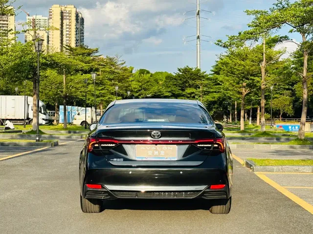 Toyota Avalon — Фото автомобиля 9
