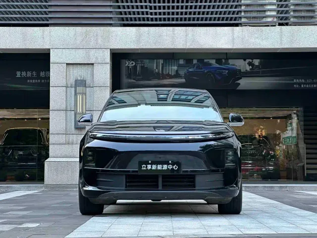 Li Auto L6 — Фото автомобиля 3