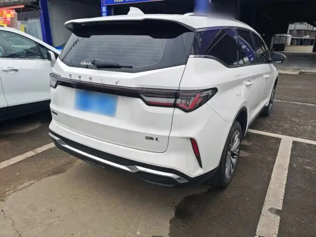 Geely Jiaji — Фото автомобиля 6