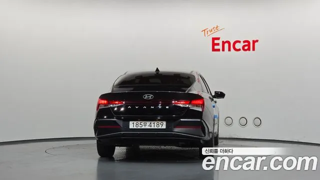 Hyundai Avante CN7 — Фото автомобиля 4