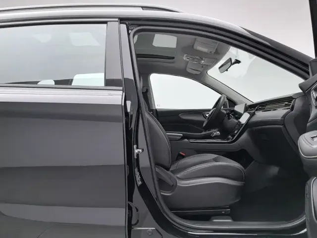 Roewe RX5 — Фото автомобиля 23