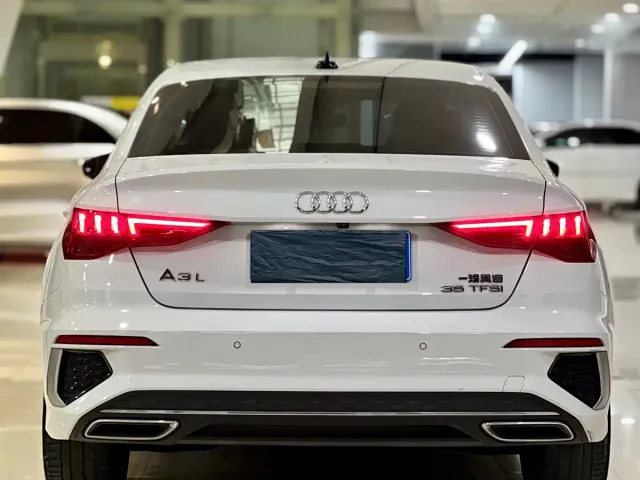 Audi A3 — Фото автомобиля 5