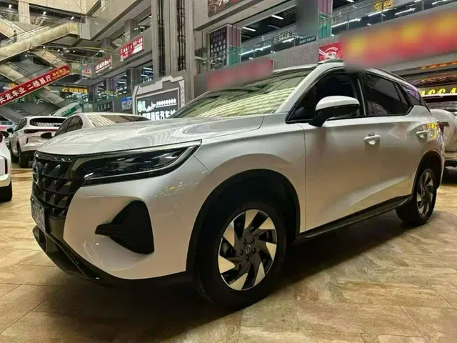 Фотография автомобиля — GAC Trumpchi GS4