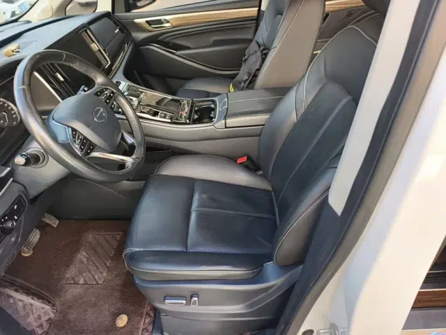 GAC Trumpchi M8 — Фото автомобиля 14