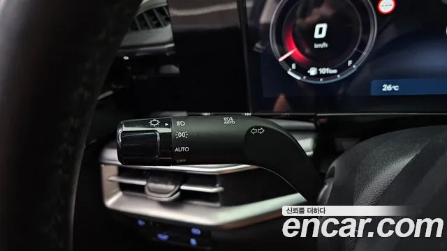 Hyundai Grandeur GN7 — Фото автомобиля 27