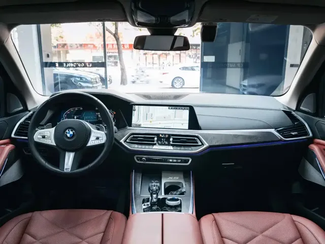 BMW BMW X5 2022 xDrive 30Li Premium M Sport Package — Фото автомобиля 14