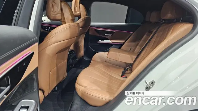 Mercedes-Benz E-Class W214 — Фото автомобиля 11