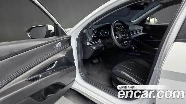 Hyundai AVANTE Новый Avante (CN7) — Фото автомобиля 8