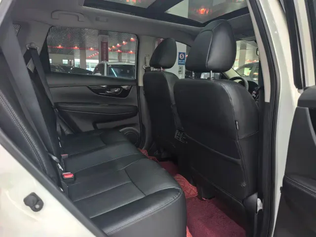 Nissan X-Trail — Фото автомобиля 14