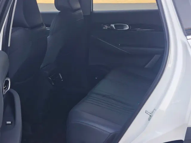 Geely Galaxy E5 — Фото автомобиля 8