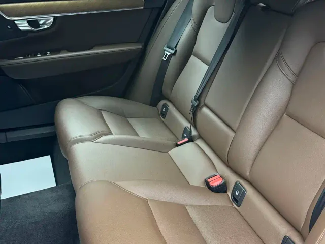 Volvo S90 — Фото автомобиля 12