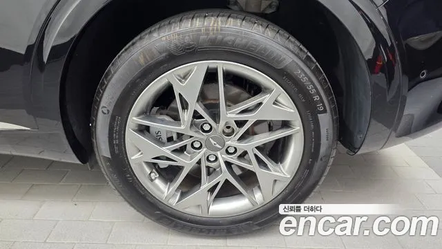 Genesis GV70 2.5T Бензин AWD — Фото автомобиля 19