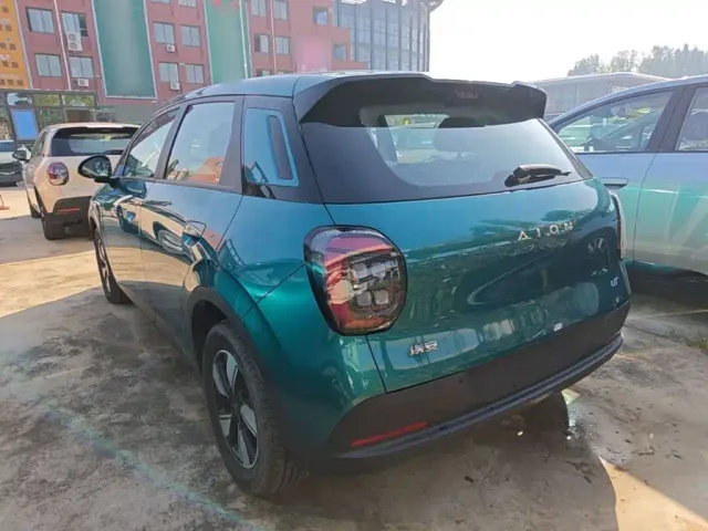 GAC Aion UT — Фото автомобиля 4