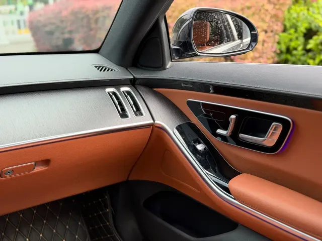 Mercedes-Benz S-Class — Фото автомобиля 16