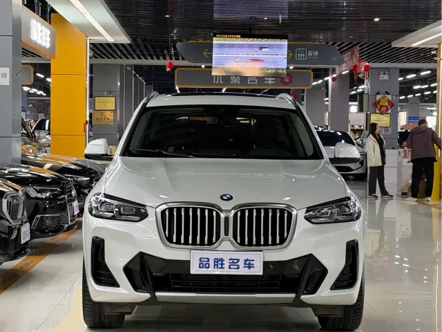 BMW X3 — Фото автомобиля 2