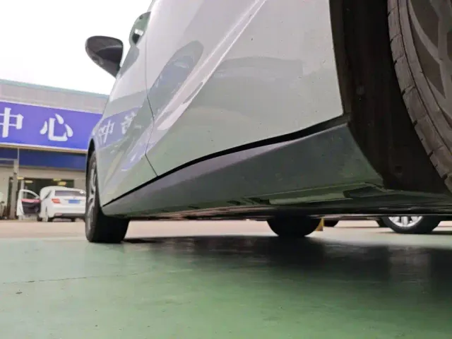 BYD Qin L — Фото автомобиля 15