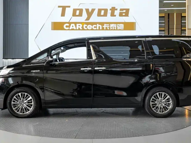 Toyota Vellfire — Фото автомобиля 3
