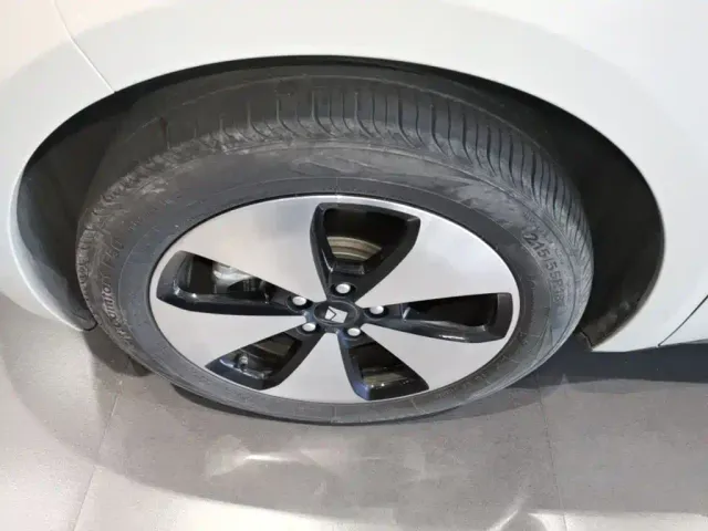 Baojun Cloud — Фото автомобиля 22