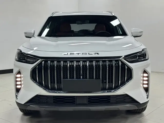 Jetour X70 Plus — Фото автомобиля 2