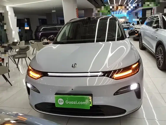 Leapmotor C11 — Фото автомобиля 2