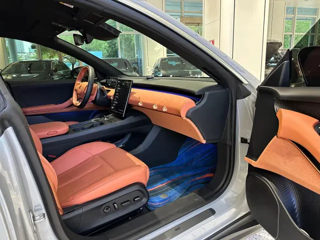 Nio ET5 — Фото автомобиля 13