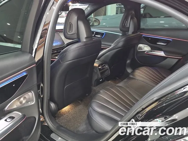 Mercedes-Benz E-Class E-класс W214 E300 4MATIC Exclusive — Фото автомобиля 12