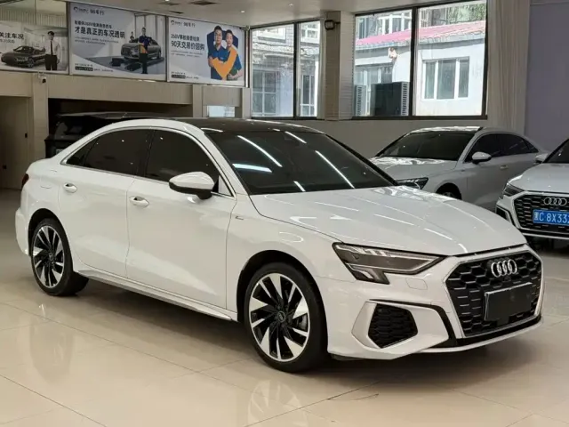 Audi Audi A3 2023 Facelift A3L Limousine 35 TFSI Fashion Sport — Фото автомобиля 3