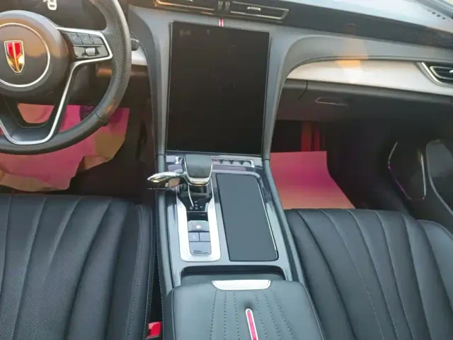 Hongqi H5 — Фото автомобиля 16