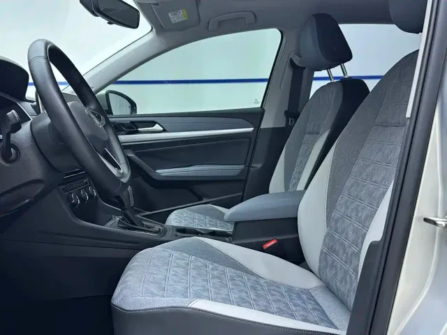 Volkswagen Lavida — Фото автомобиля 7