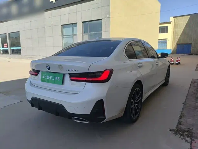 BMW 3 Series — Фото автомобиля 6