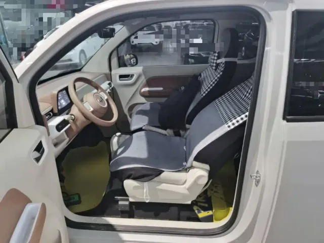 Wuling Hongguang Mini EV — Фото автомобиля 14