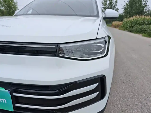 Volkswagen Tharu — Фото автомобиля 23