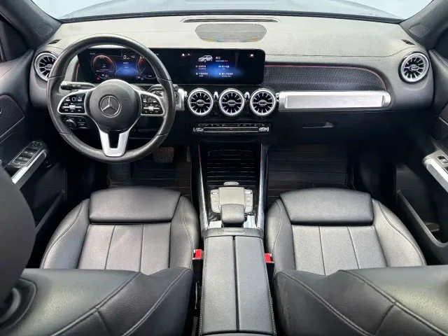 Mercedes-Benz EQB — Фото автомобиля 10