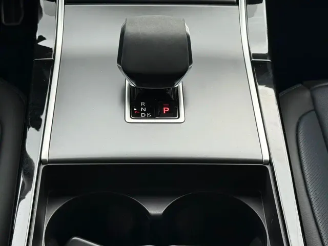 Land Rover Range Rover Velar — Фото автомобиля 12
