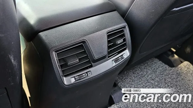 KG_Mobility_Ssangyong Rexton Новый Rexton Sport Khan Дизель 2.2 4WD — Фото автомобиля 30
