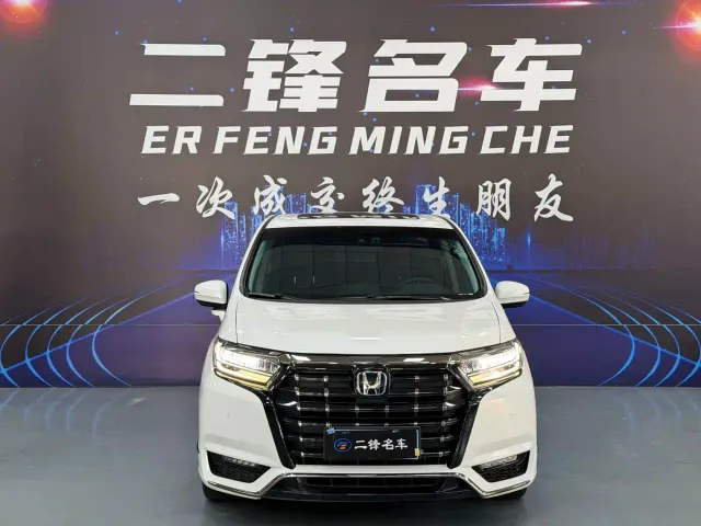Honda Elysion — Фото автомобиля 2